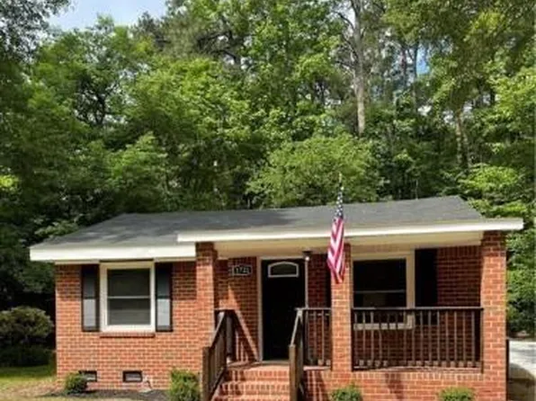 1721 Pine Acres Ln, Suffolk, VA 23432