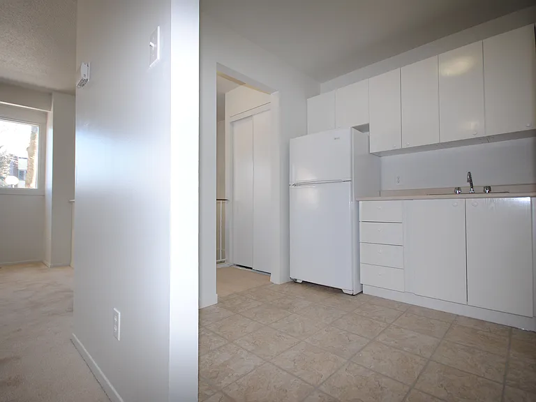 3301 Uplands Dr — Photo 23