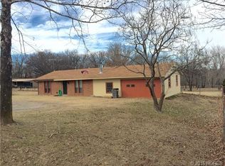 2909 Hickory Bluff Rd, Sapulpa, OK 74066