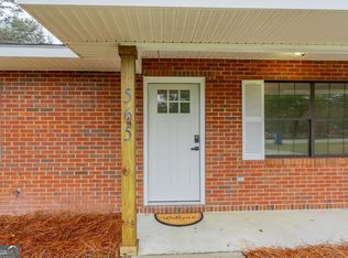 565 Killingsworth Rd, Jesup, GA 31545