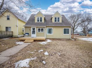 303 Dugan St N, Welcome, MN 56181