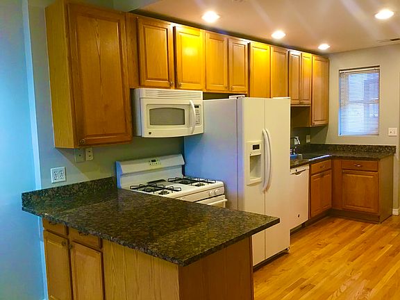 2nd image of 3951 N Saint Louis Ave #2
