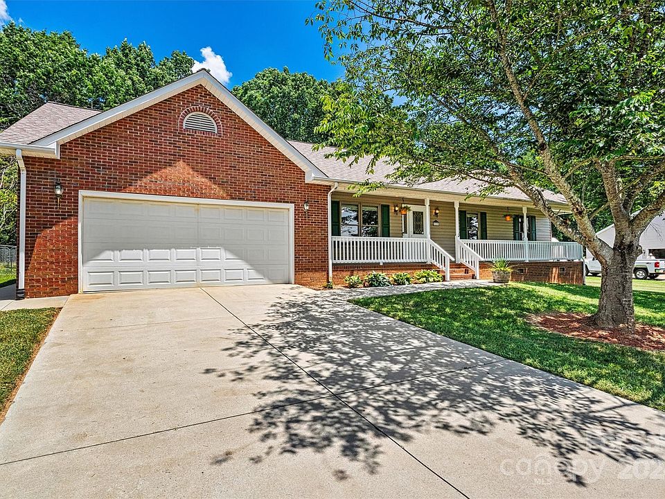 1st image of 119 Stonefield Dr