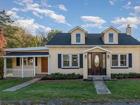 65 Fairfield St, Carlisle, PA 17013
