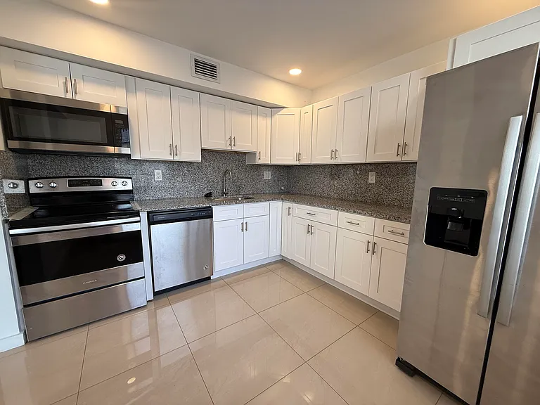 514 Piedmont F #K — Photo 1