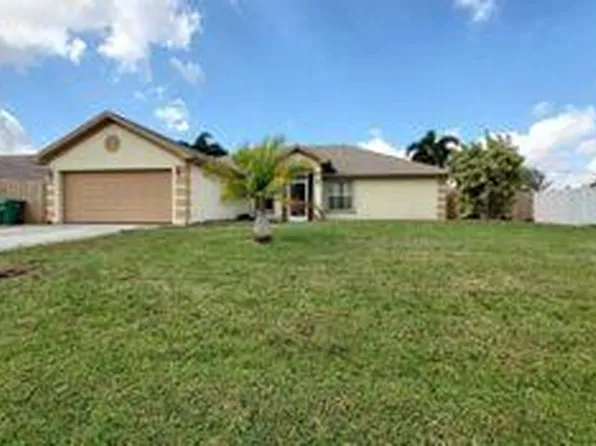 3660 SW Bonwold Street, Port St Lucie, FL 34953