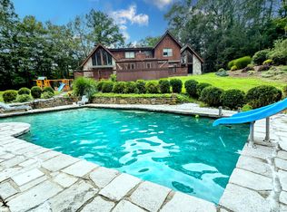 21 Holiday Point Rd, Sherman, CT 06784