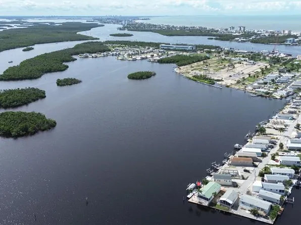 36 Emily LN, FORT MYERS BEACH, FL 33931