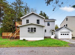 3 Ellsworth Pl, Delmar, NY 12054