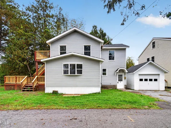 3 Ellsworth Place, Delmar, NY 12054