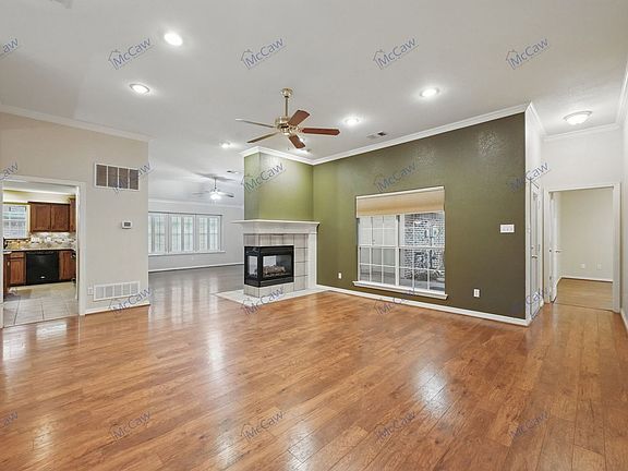 5th image of 211 Sendero Dr