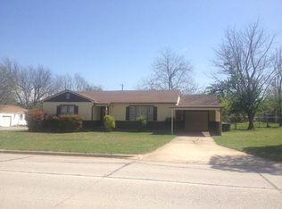 721 E Oklahoma Ave, Sulphur, OK 73086