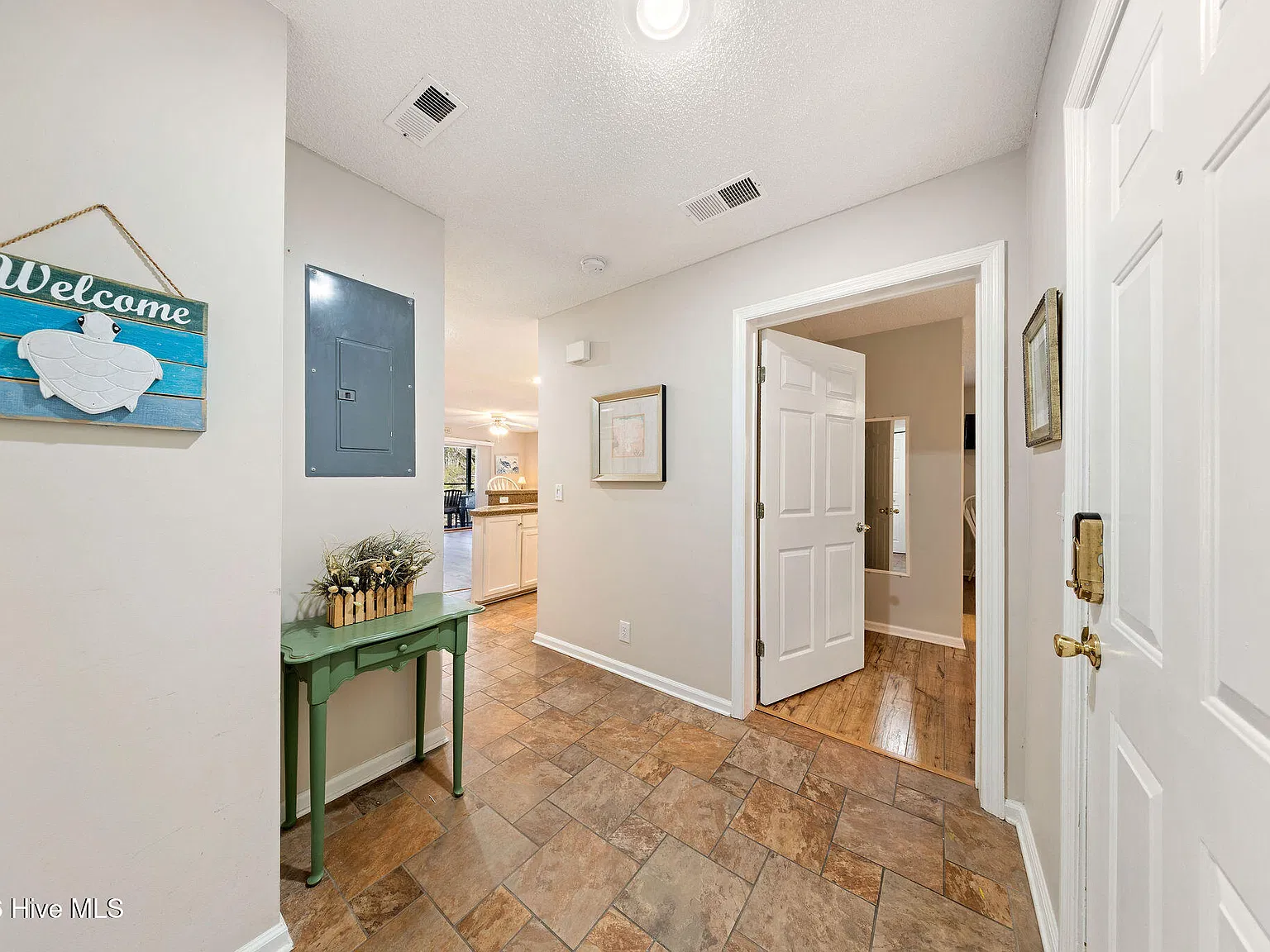 3030 Marsh Winds Cir — Photo 4