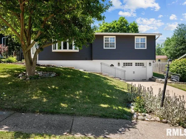 4724 Western Ave, Davenport, IA 52806