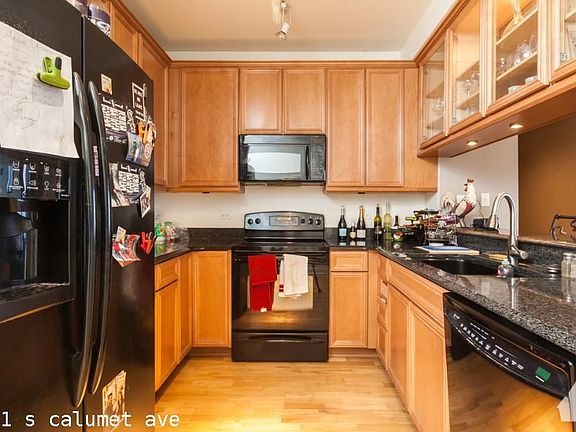 2nd image of 1841 S Calumet Ave #1613