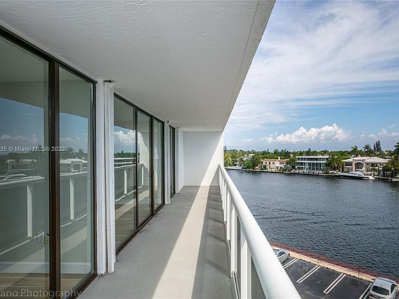 5th image of 20515 E Country Club Dr APT 545