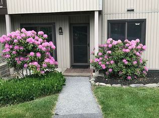 1201 Fox Ln, Poughkeepsie, NY 12603