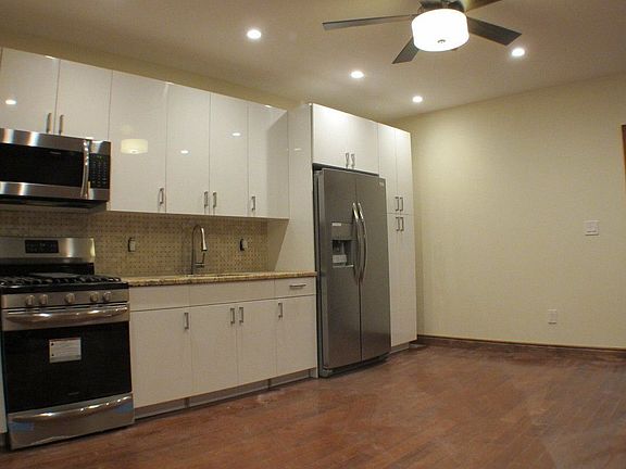 2nd image of 191 Halsey St APT 4