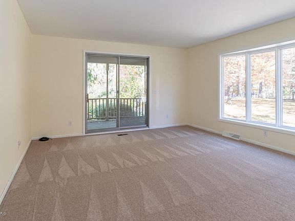 2nd image of 7622 Lake Wood Dr