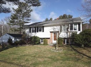 90 Holly Rd, Marshfield, MA 02050