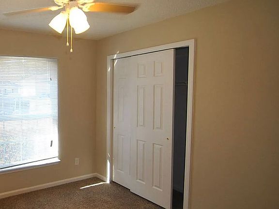 3rd image of 6119 Morse Dr