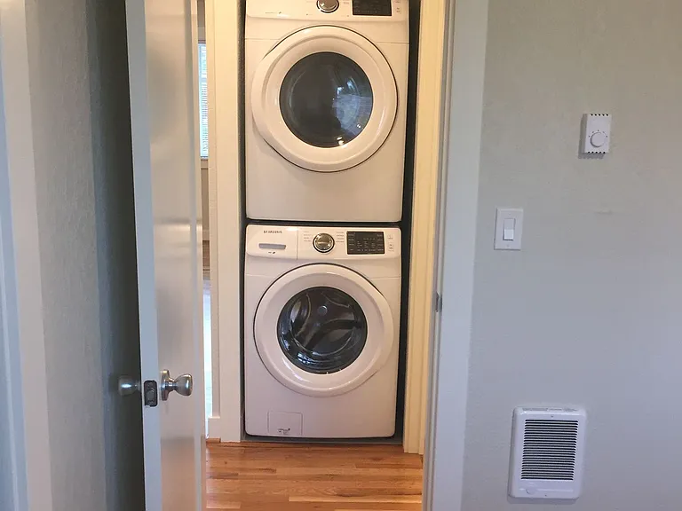 Berkeley Apartments — Photo 5