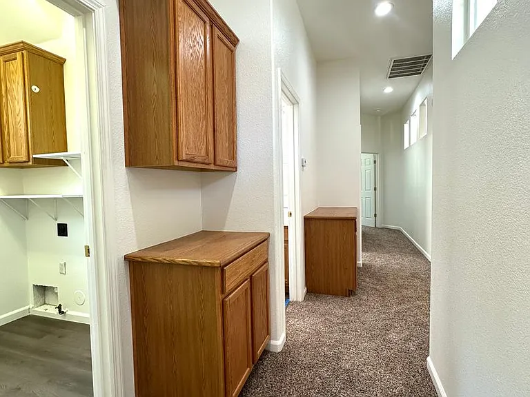 3545 Laguna Ct — Photo 11