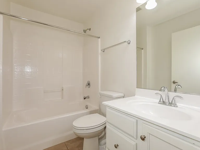 2541 S De Soto Rd — Photo 15