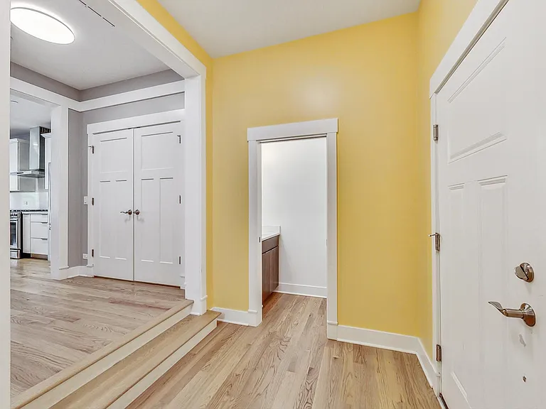 8101 Floral Ave — Photo 13