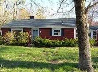 193 Shoemaker Ln, Agawam, MA 01001