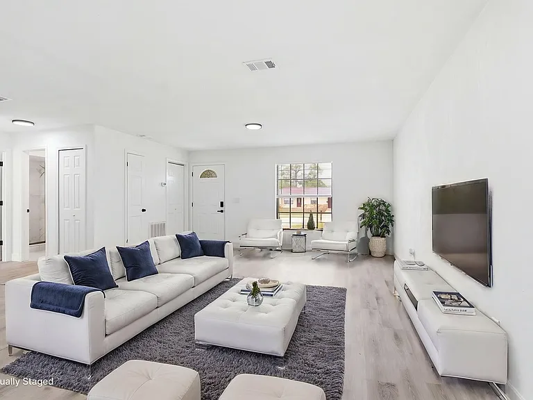 1214 Pace Dr NW — Photo 4