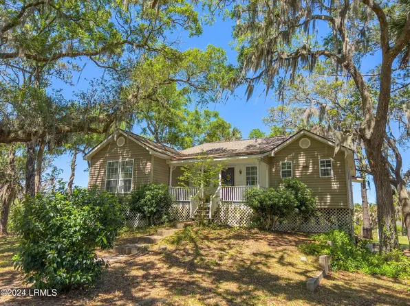 100 Horse Island Rd, Saint Helena Island, SC 29920