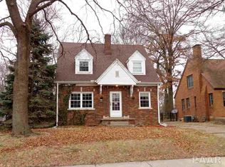 315 N Kickapoo Ter, Peoria, IL 61604