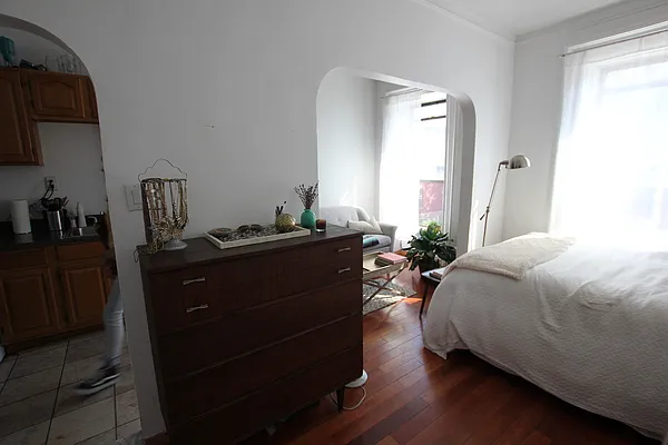 Rented by Bedford 6 Real Estate | media 15