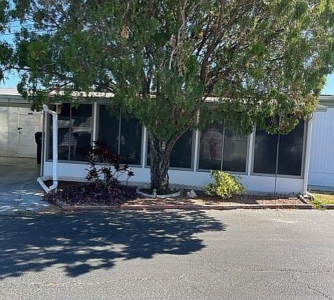 4th image of 4097 46th Ave N Lot 103