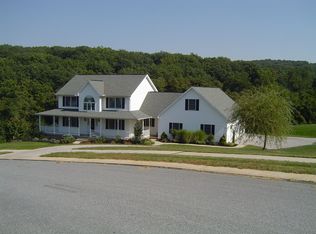 15 Percheron Dr, York, PA 17406