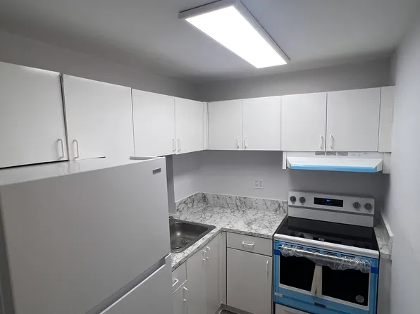 271 NW 177th St #B-121, Miami Gardens, FL 33169