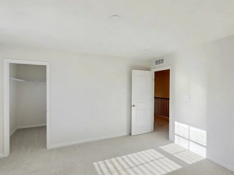 13107 Harpy Eagle Ct — Photo 30