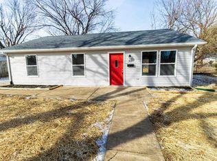 303 S Kenmore Dr, Evansville, IN