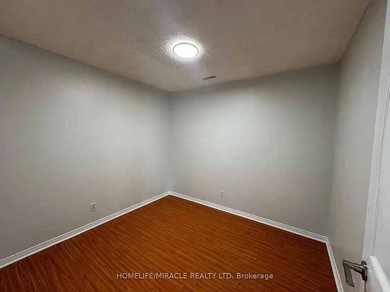 565 Kennedy Rd #7 — Photo 15