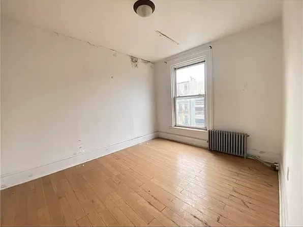 1074 Fulton Street image 4 of 8