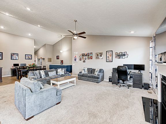 5th image of 6910 Bryant Pl