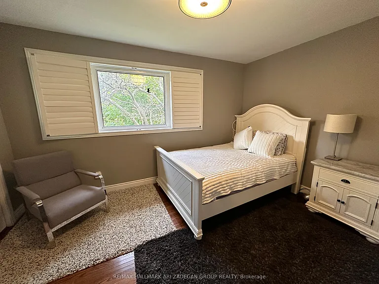 290 Gretel Dr — Photo 9