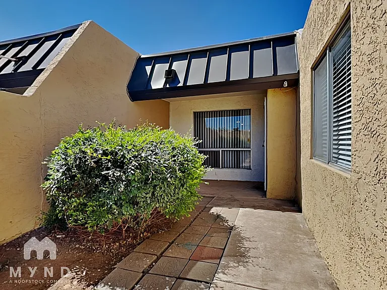 8343 N 59th Dr — Photo 1