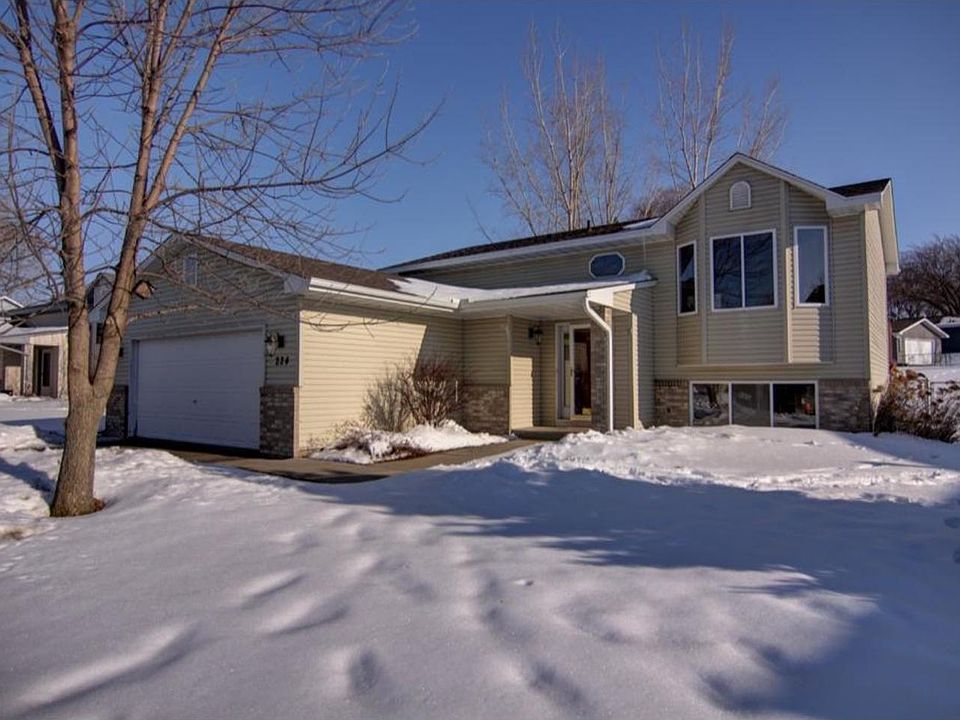1st image of 224 Bluestem Ave