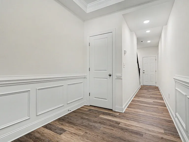 10223 Glenmere Creek Cir — Photo 8