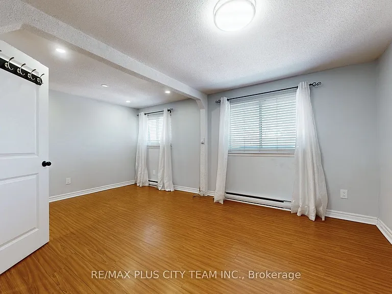 50 Darras Ct — Photo 13
