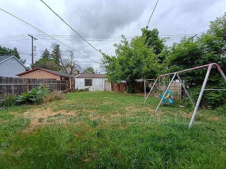 519 E Ermina Ave — Photo 32