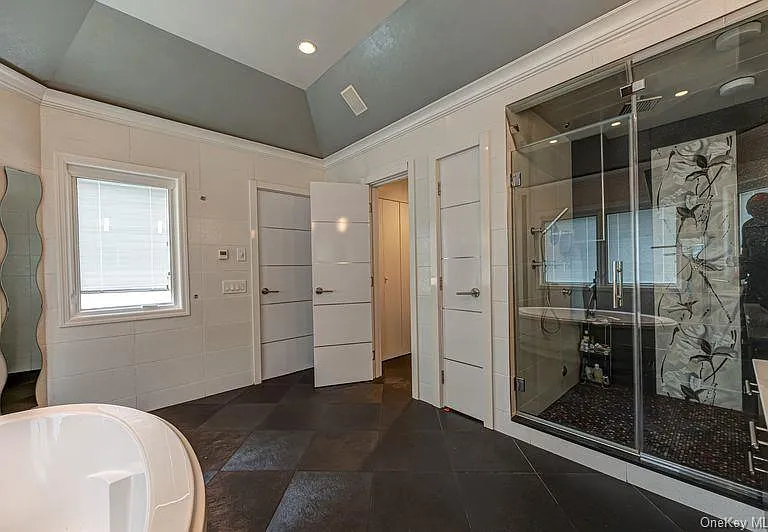 37 Crescent Cove Cir — Photo 23