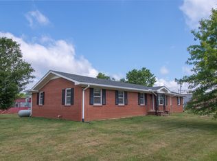 405 S Main St, Cornersville, TN 37047
